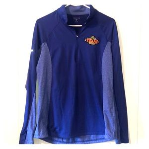 Texas Roadhouse quarter zip pullover